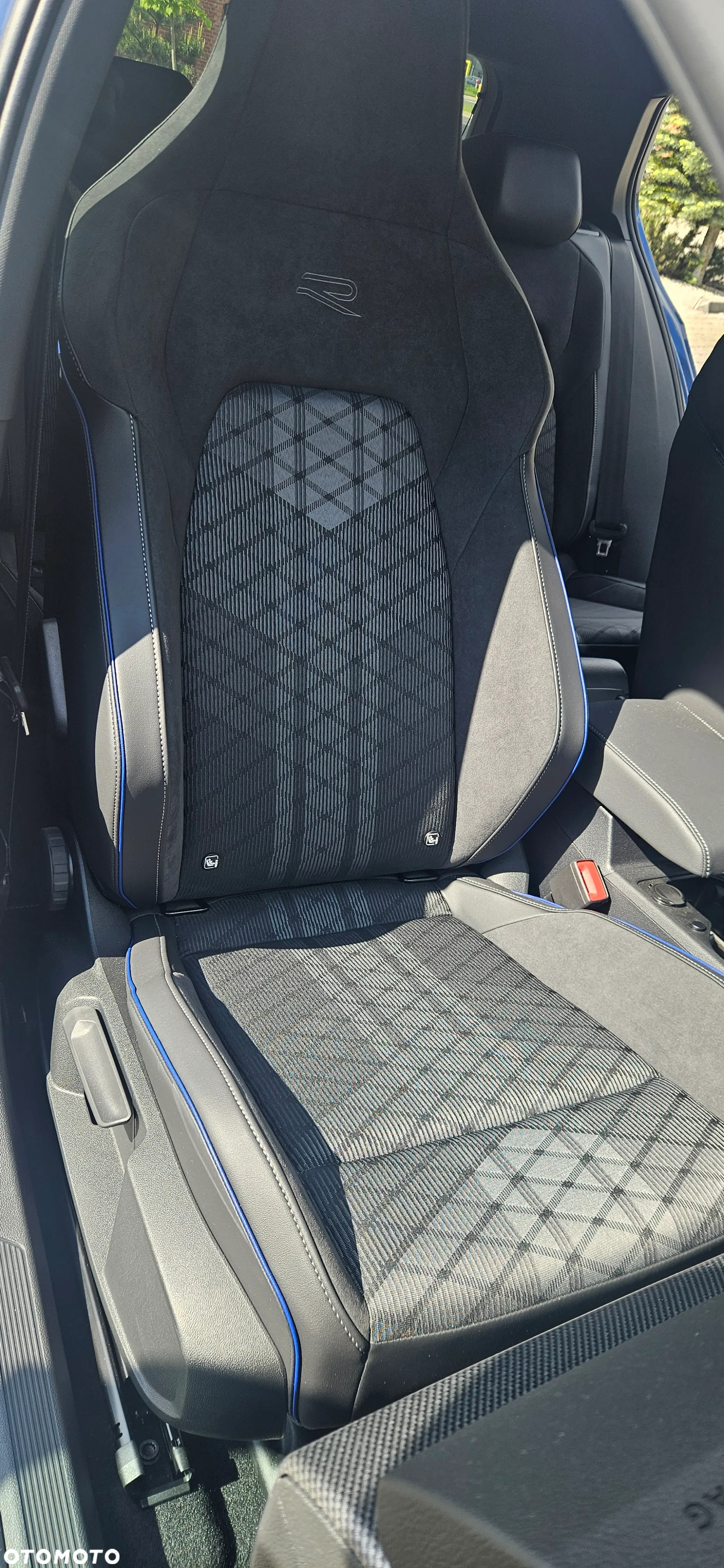Volkswagen Golf - 20