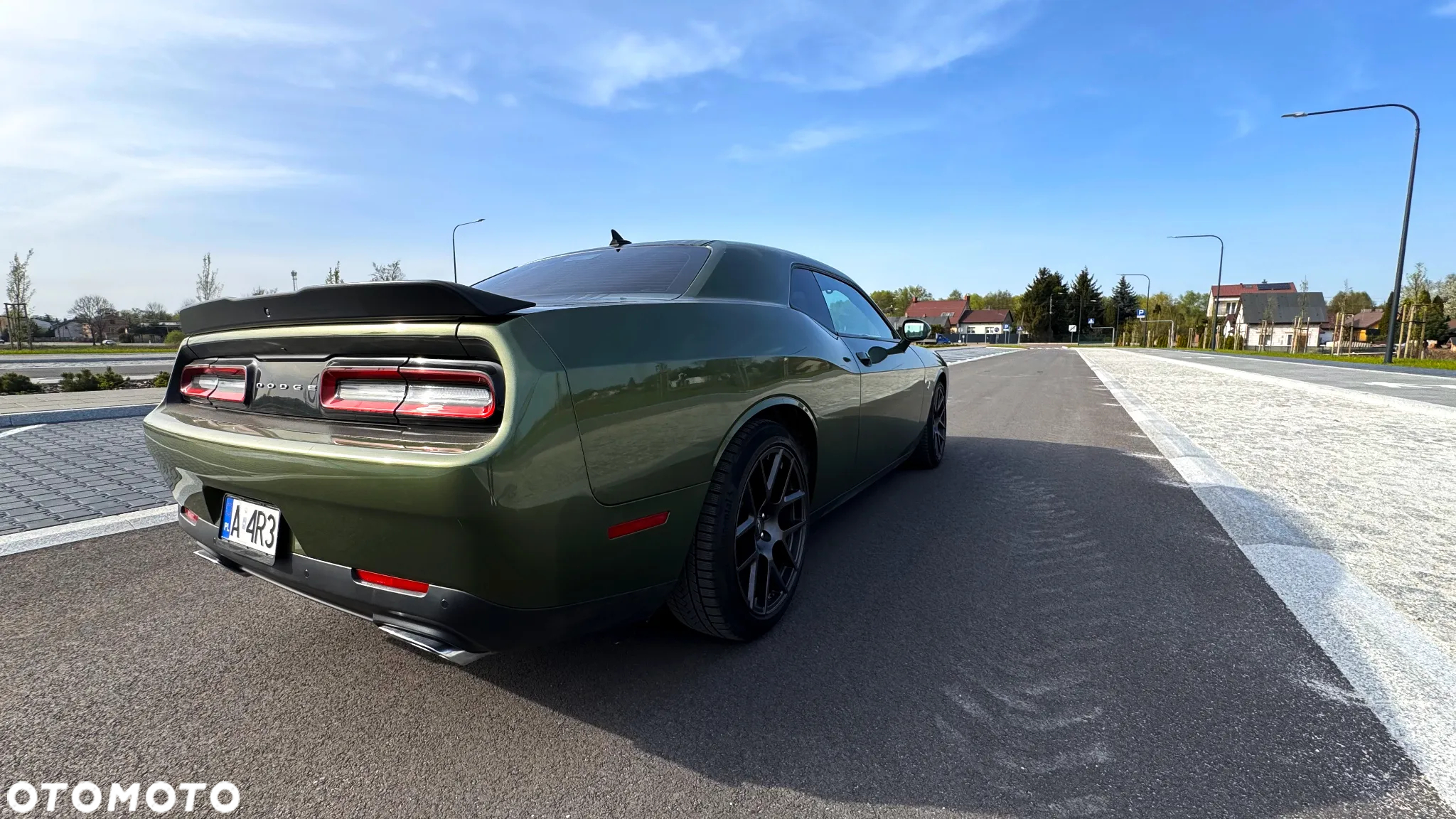 Dodge Challenger - 9