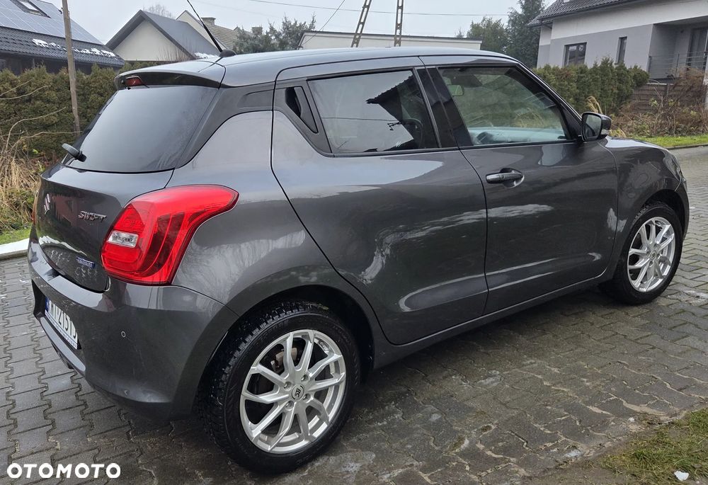 Suzuki Swift 1.2 Dualjet SHVS Premium Plus - 5