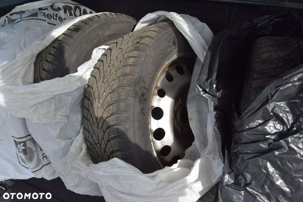 Ford Tourneo Connect 1.6 TDCi Trend - 21