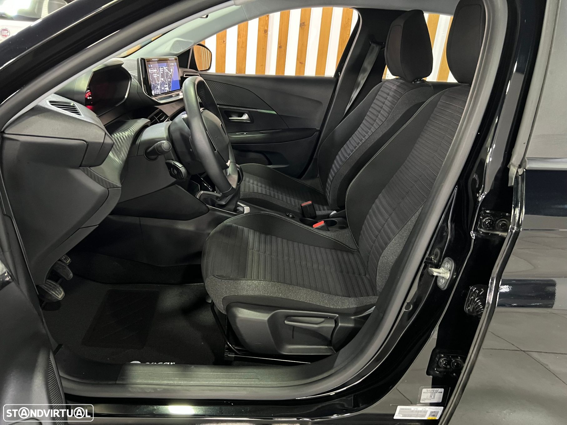 Peugeot 208 1.2 PureTech Active Pack - 7