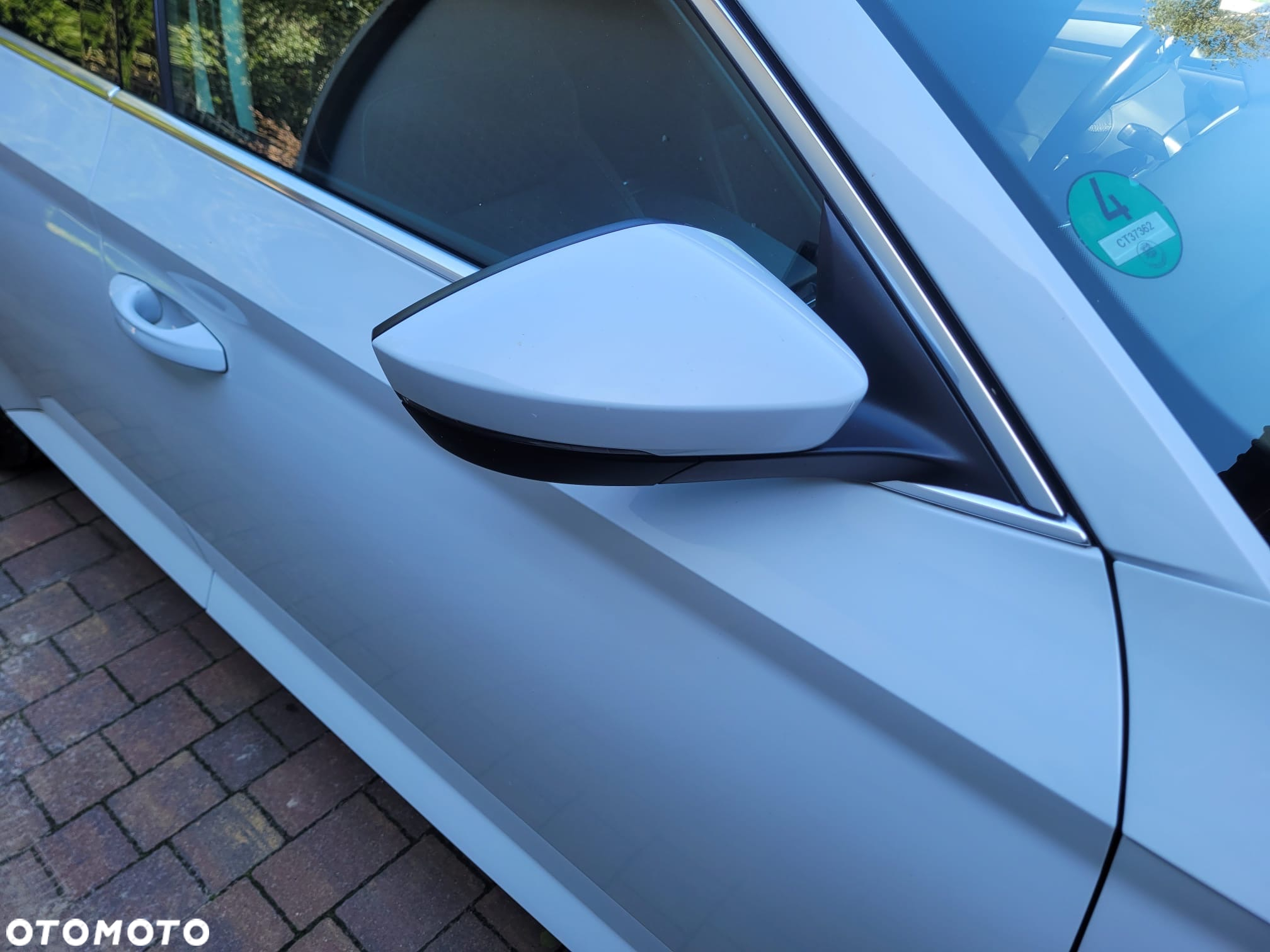 Skoda Superb 2.0 TDI DSG Premium Edition - 9