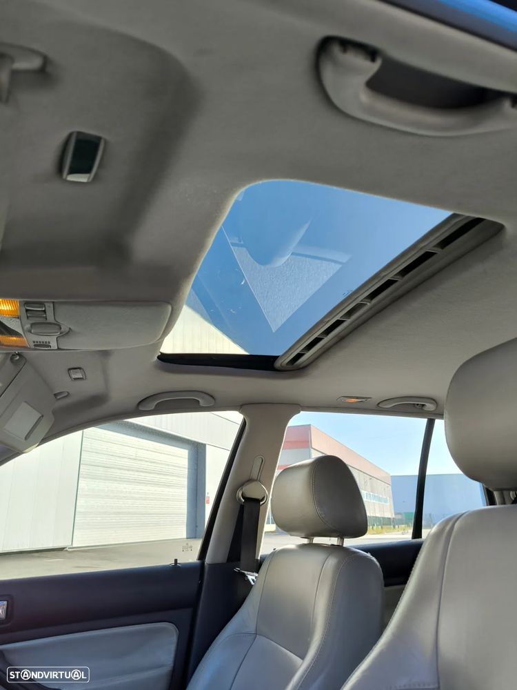 VW Golf 1.9 TDi Highline - 9