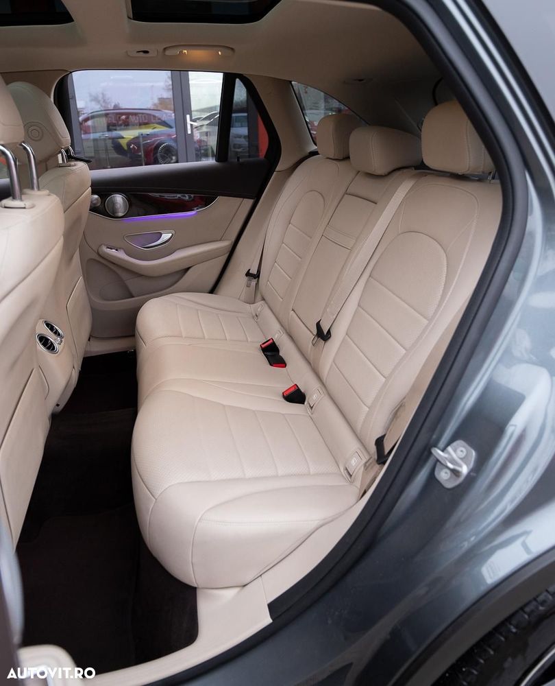 Mercedes-Benz GLC - 12