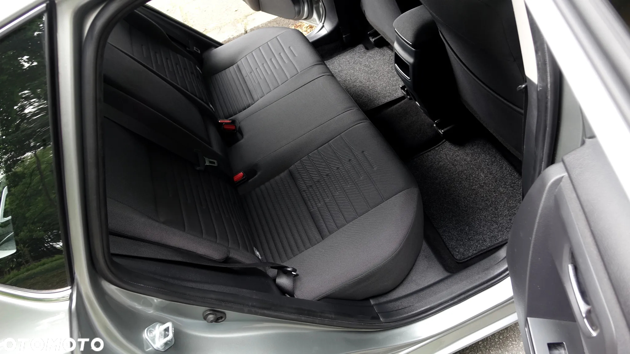 Toyota Auris 1.33 VVT-i Comfort - 12