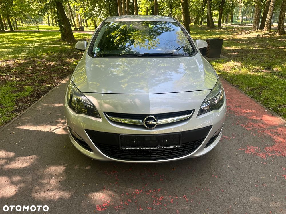 Opel Astra 1.6 Cosmo EU6 - 1