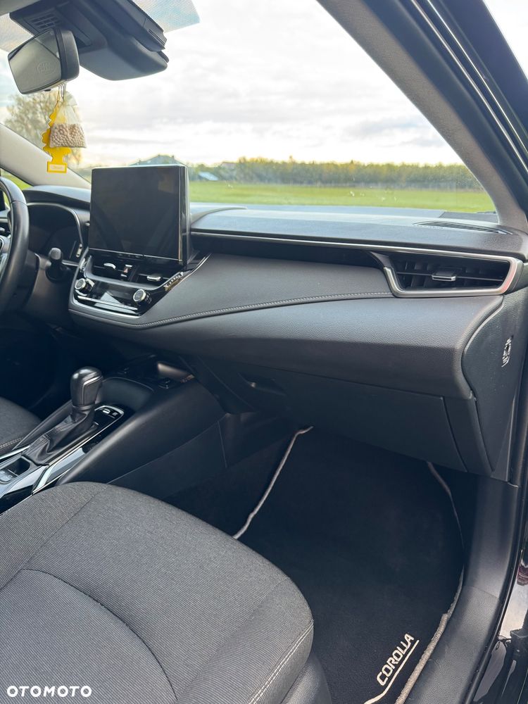 Toyota Corolla - 30