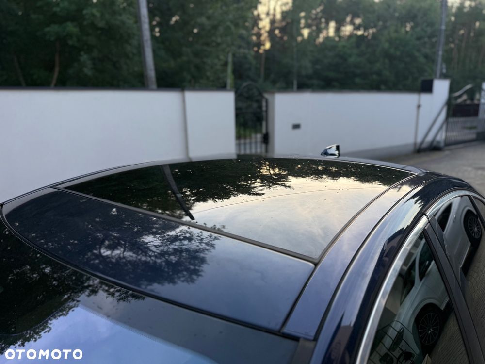 Jaguar XE 25t AWD Prestige - 9