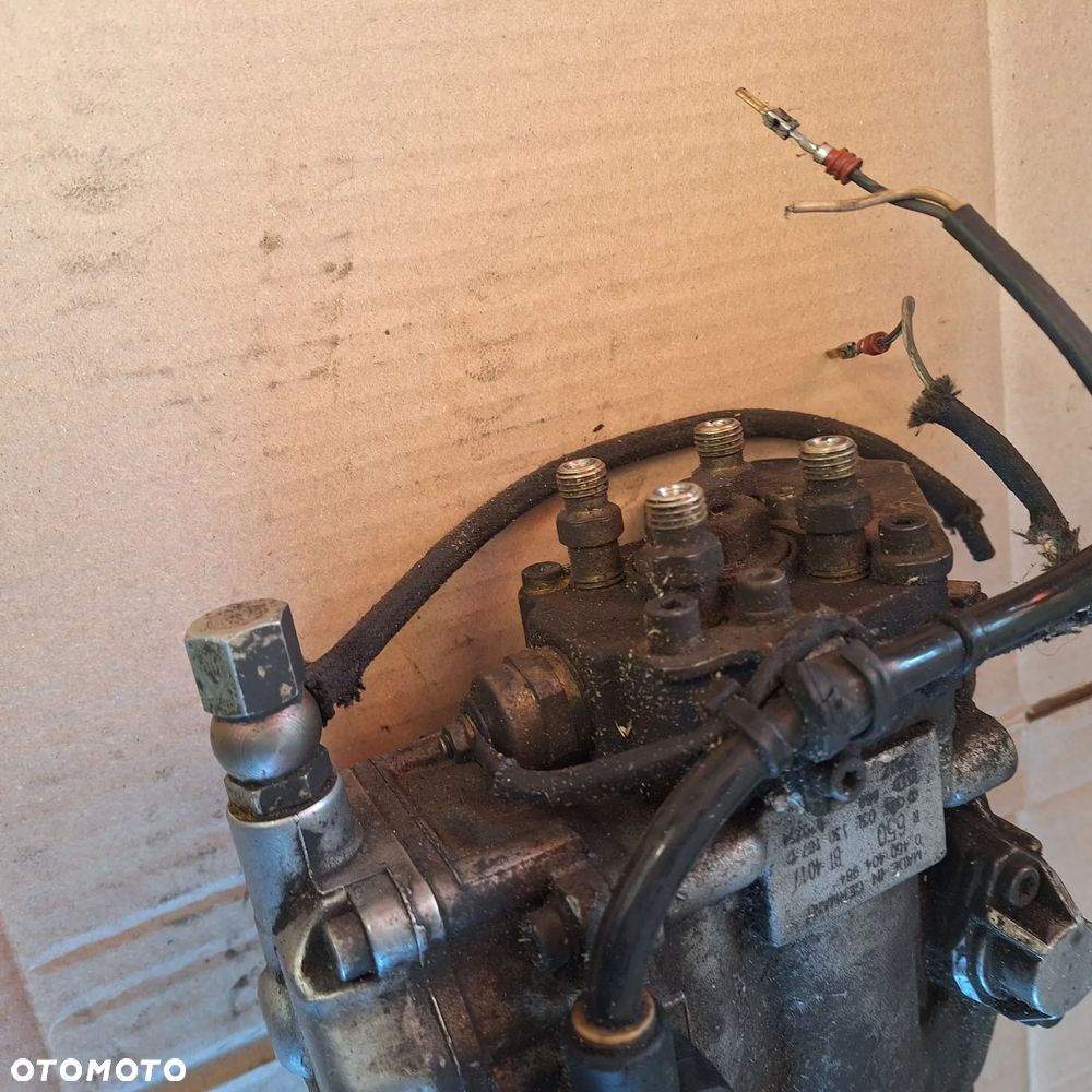 POMPA WTRYSKOWA AUDI SKODA GOLF IV  1,9 TDI 0460404984 - 5