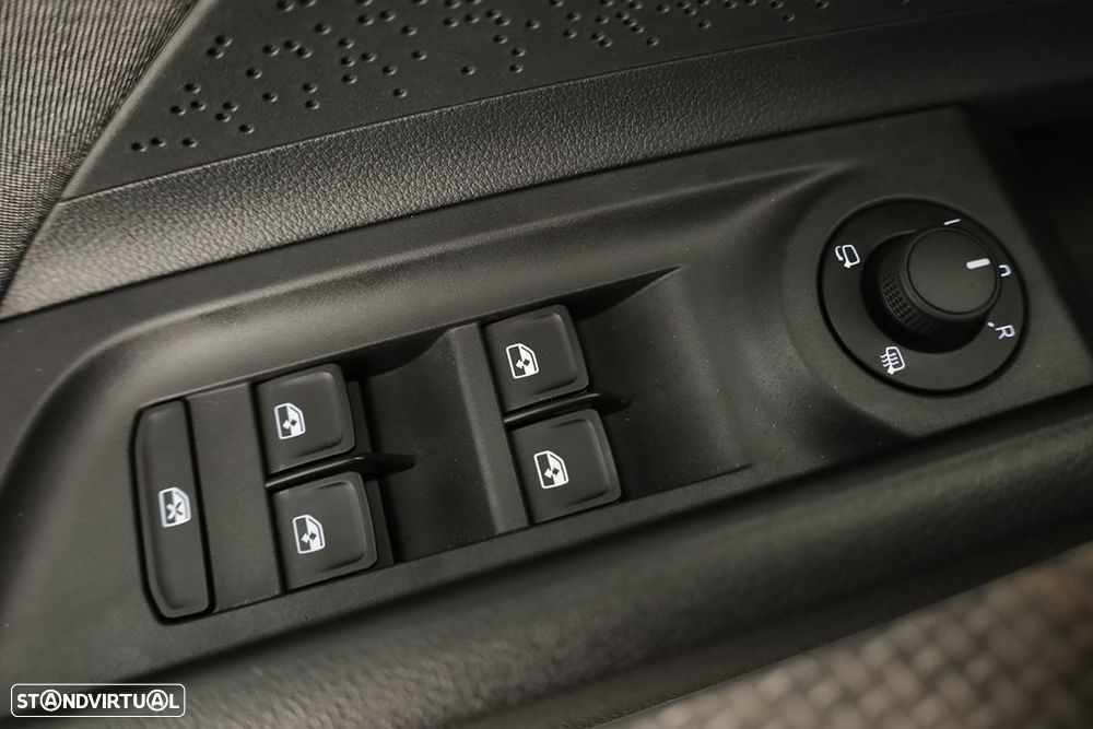 Skoda Enyaq iV 50 — fotografia 20