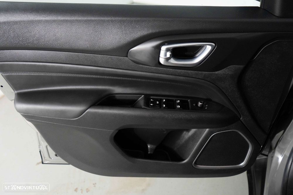 Jeep Compass 1.3 TG Trailhawk - 27