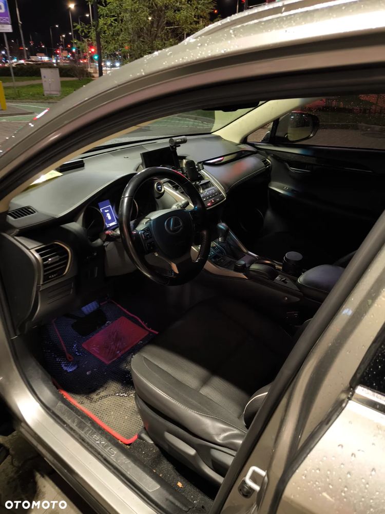 Lexus NX 300h Elite AWD - 20