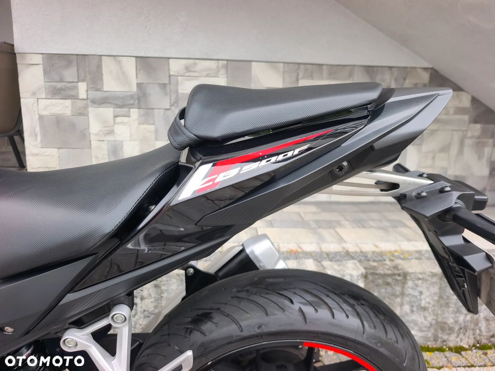 Honda CB - 8