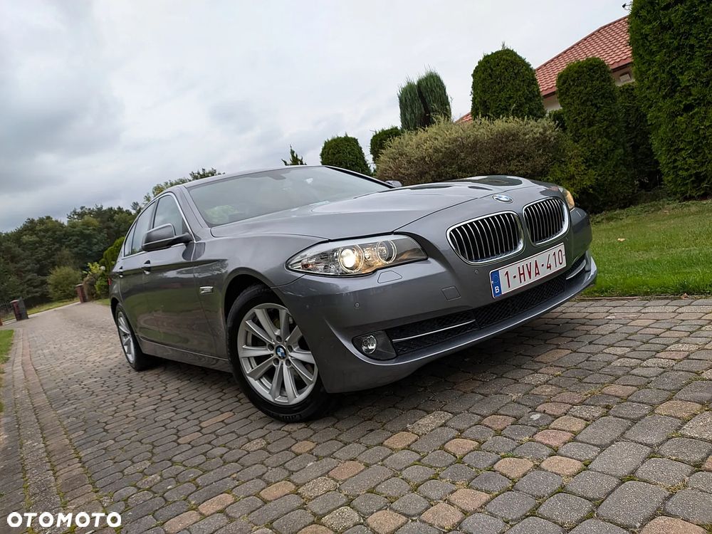 BMW Seria 5 520d - 24
