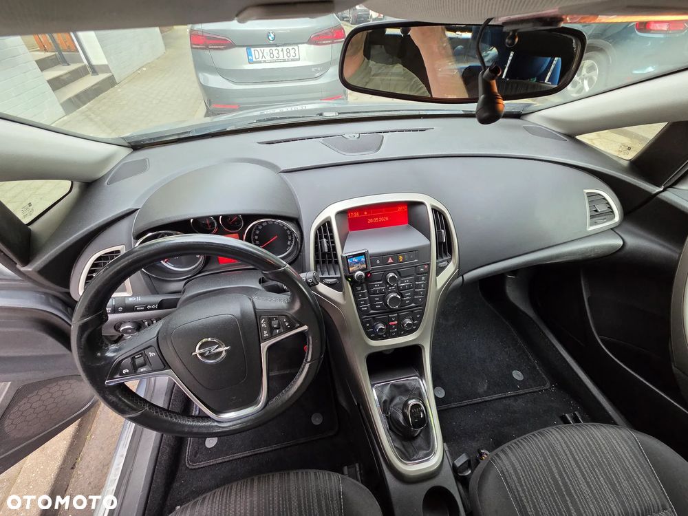 Opel Astra 1.6 Enjoy - 9