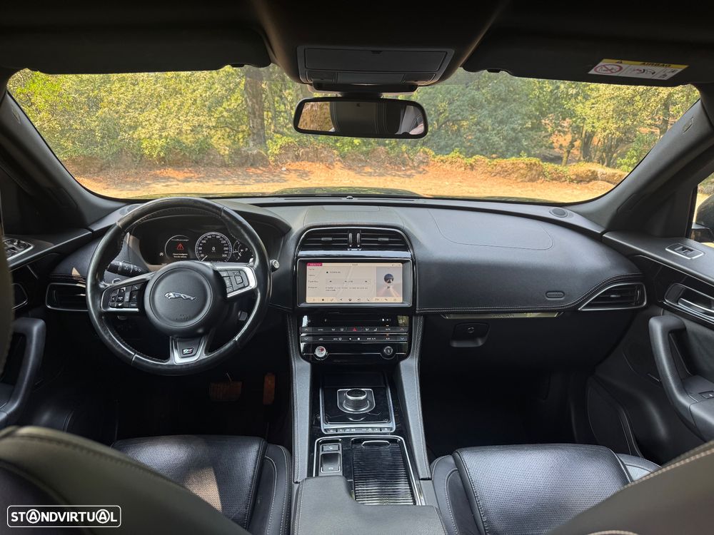 Jaguar F-Pace 2.0 i4D R-Sport Aut. - 13