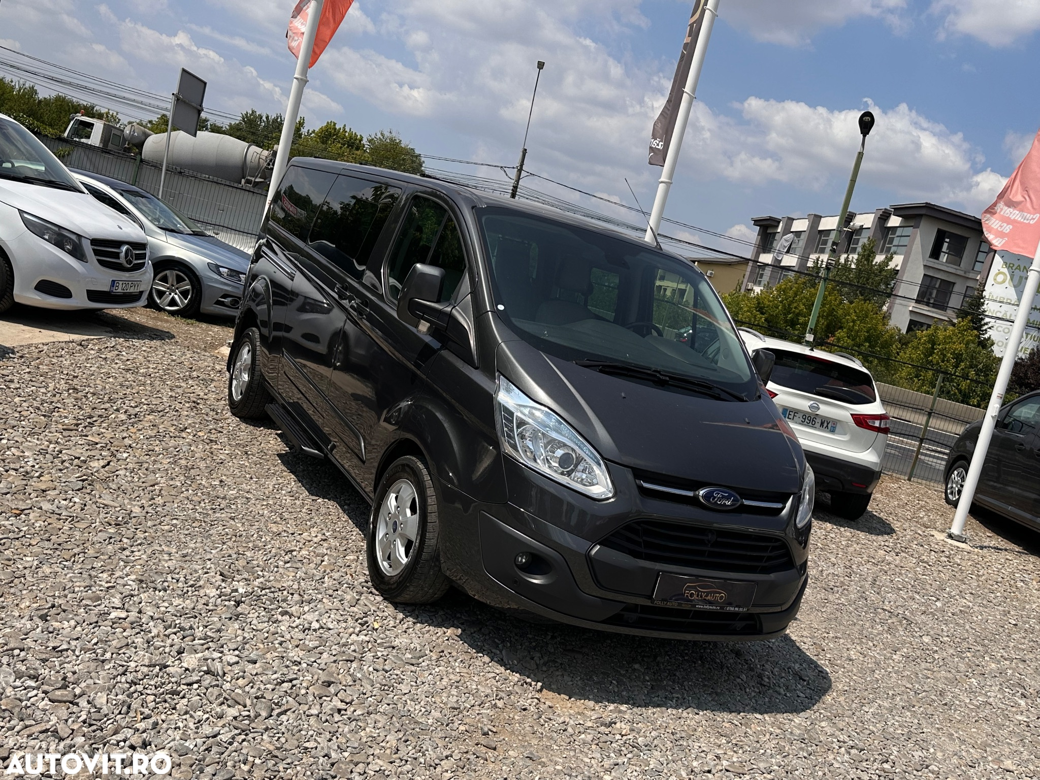 Ford Tourneo Custom 300 L2H1 VA Titanium - 28