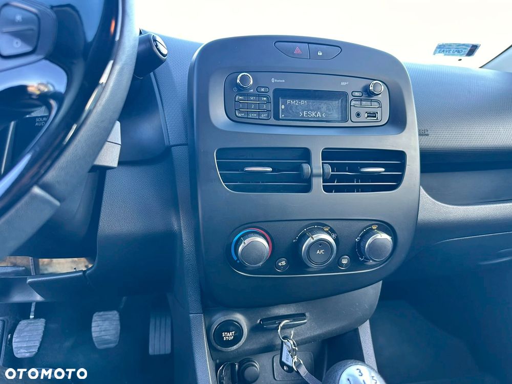 Renault Clio - 11