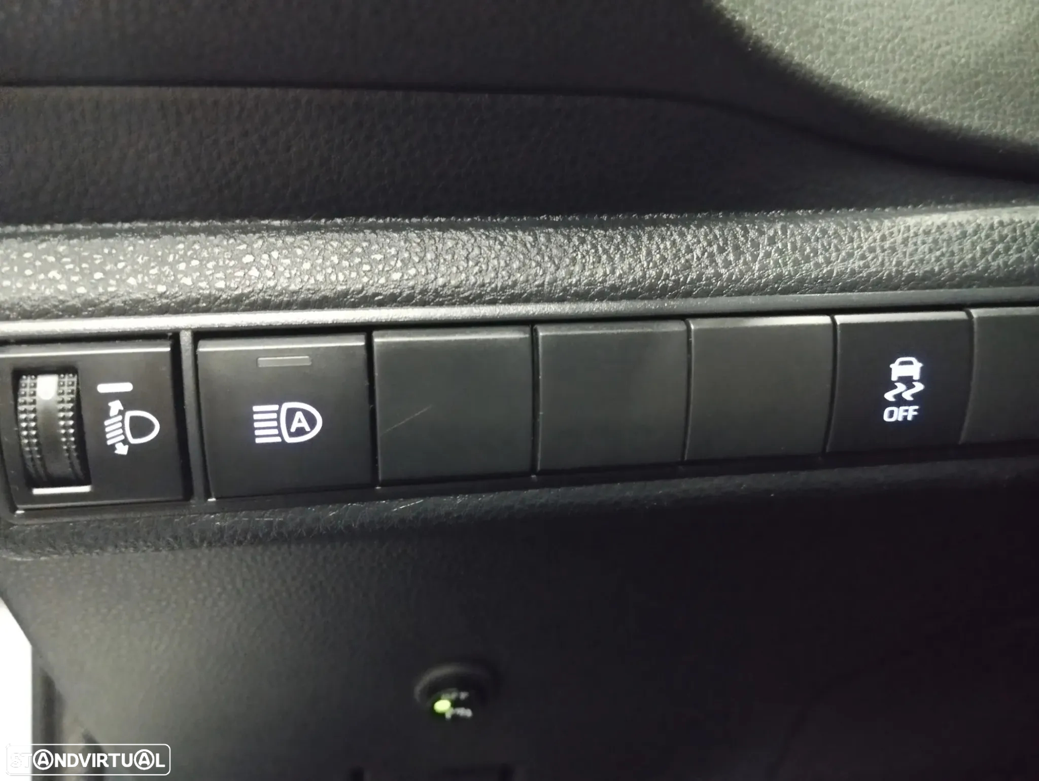 Toyota Corolla Touring Sports 1.8 Hybrid Comfort - 17