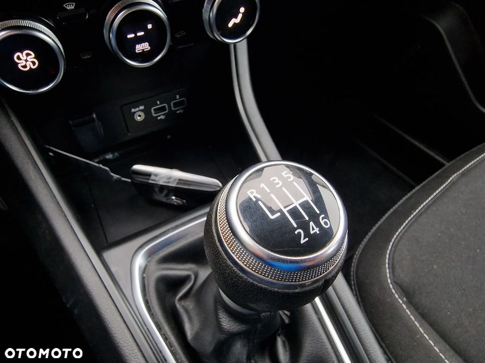 Renault Captur 1.5 dCi Energy Limited - 24