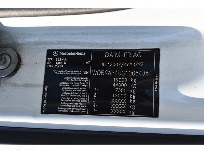 Mercedes-Benz Actros - 9