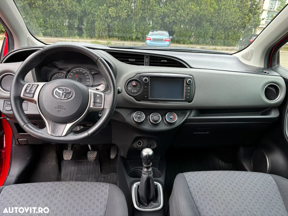 Toyota Yaris 1.3 VVT-i Luna - 23