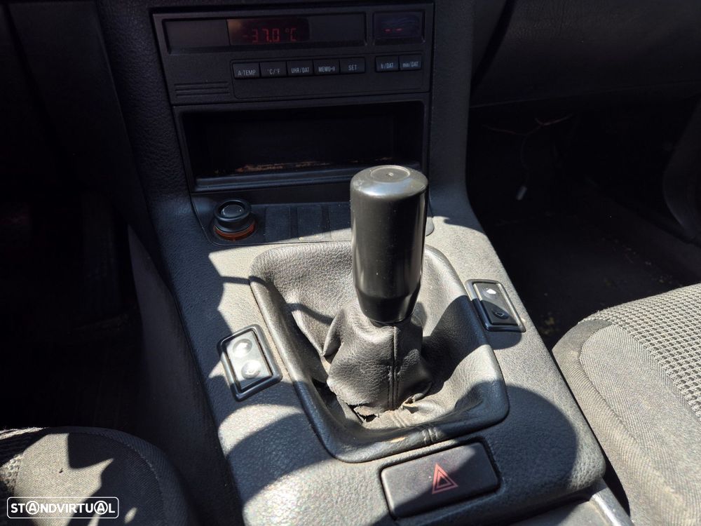 BMW 318 iS Coupé - 16