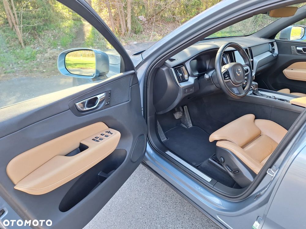 Volvo XC 60 D4 AWD Geartronic Inscription - 26