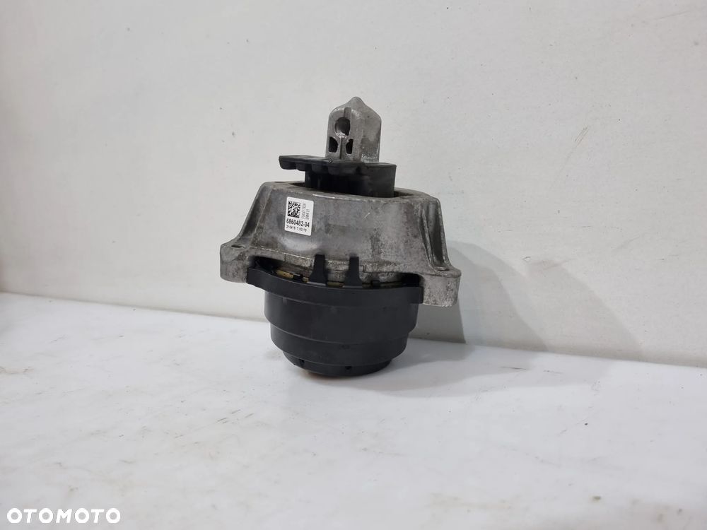 BMW G01 G02 G05 G07 G11 G20 G30 G31 G32 PODUSZKA SILNIKA PRAWA 6860482 - 2