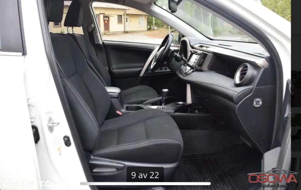 Toyota RAV4 - 9