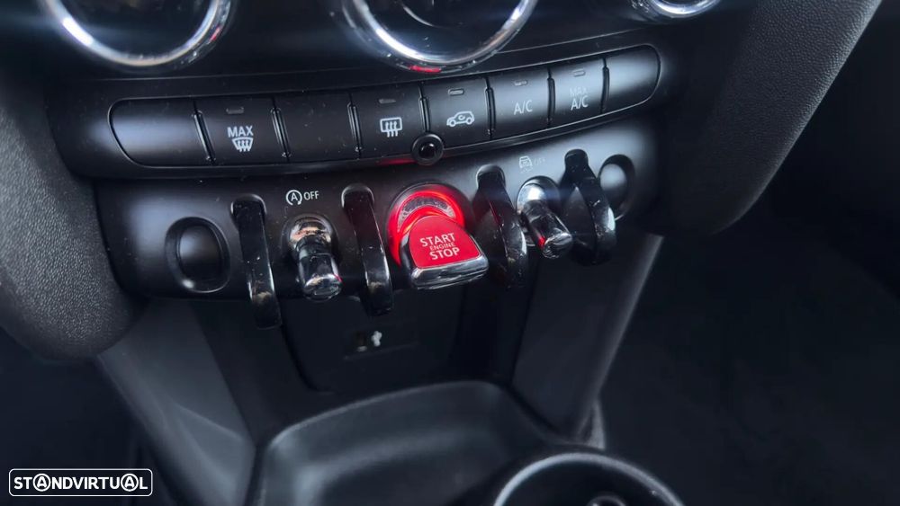 MINI 3 Portas Cooper Auto - 21
