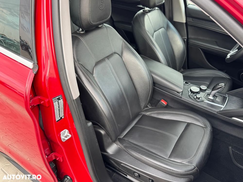 Alfa Romeo Stelvio 2.2 16V AT8 Q4 Lusso Ti - 26