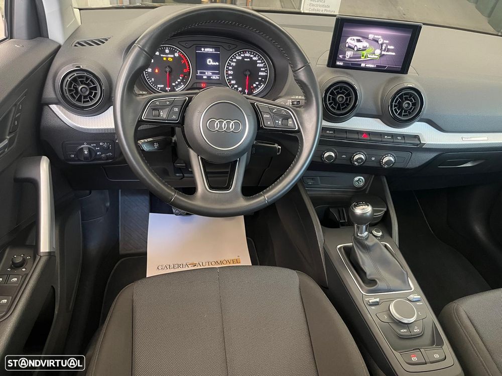 Audi Q2 1.0 TFSI Design - 4