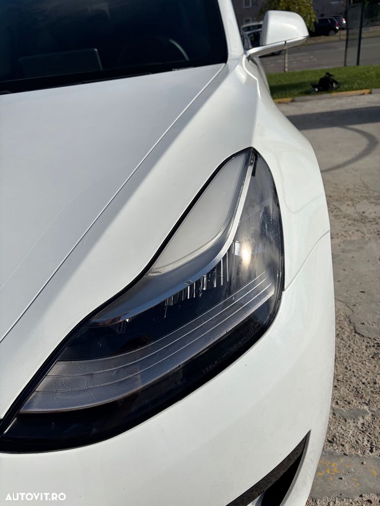 Tesla Model 3 - 17