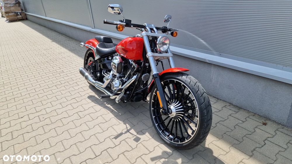 Harley-Davidson FXSB Breakout - 4