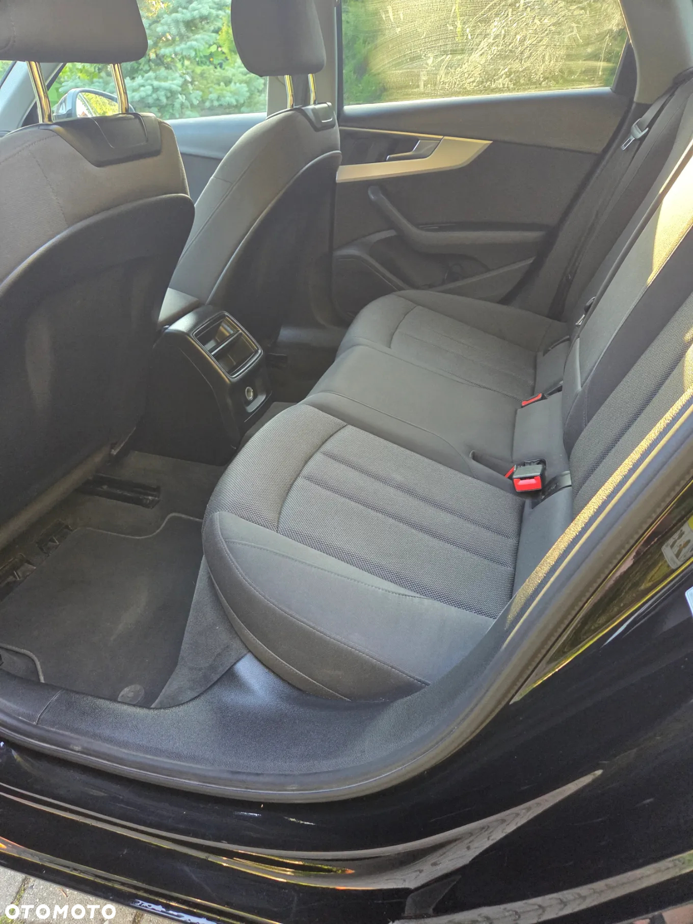 Audi A4 2.0 TDI S tronic - 9