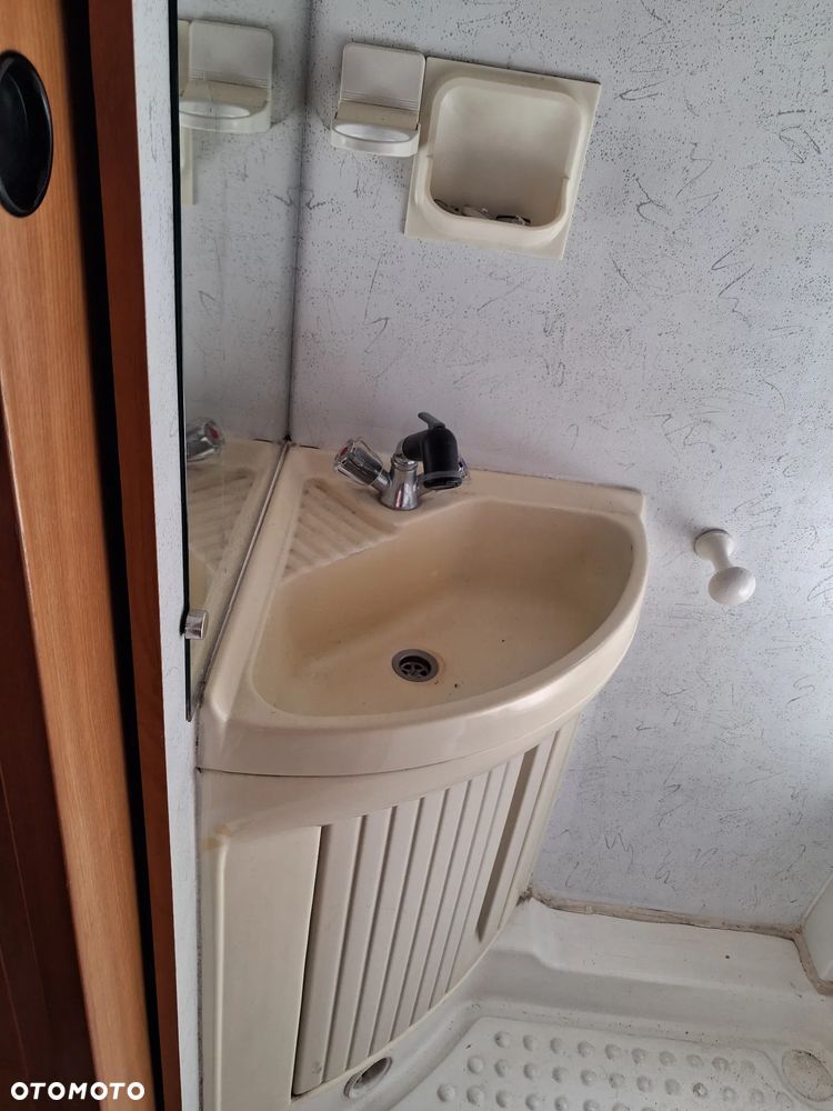 Toyota Hilux polycompsit loge mobile - 12
