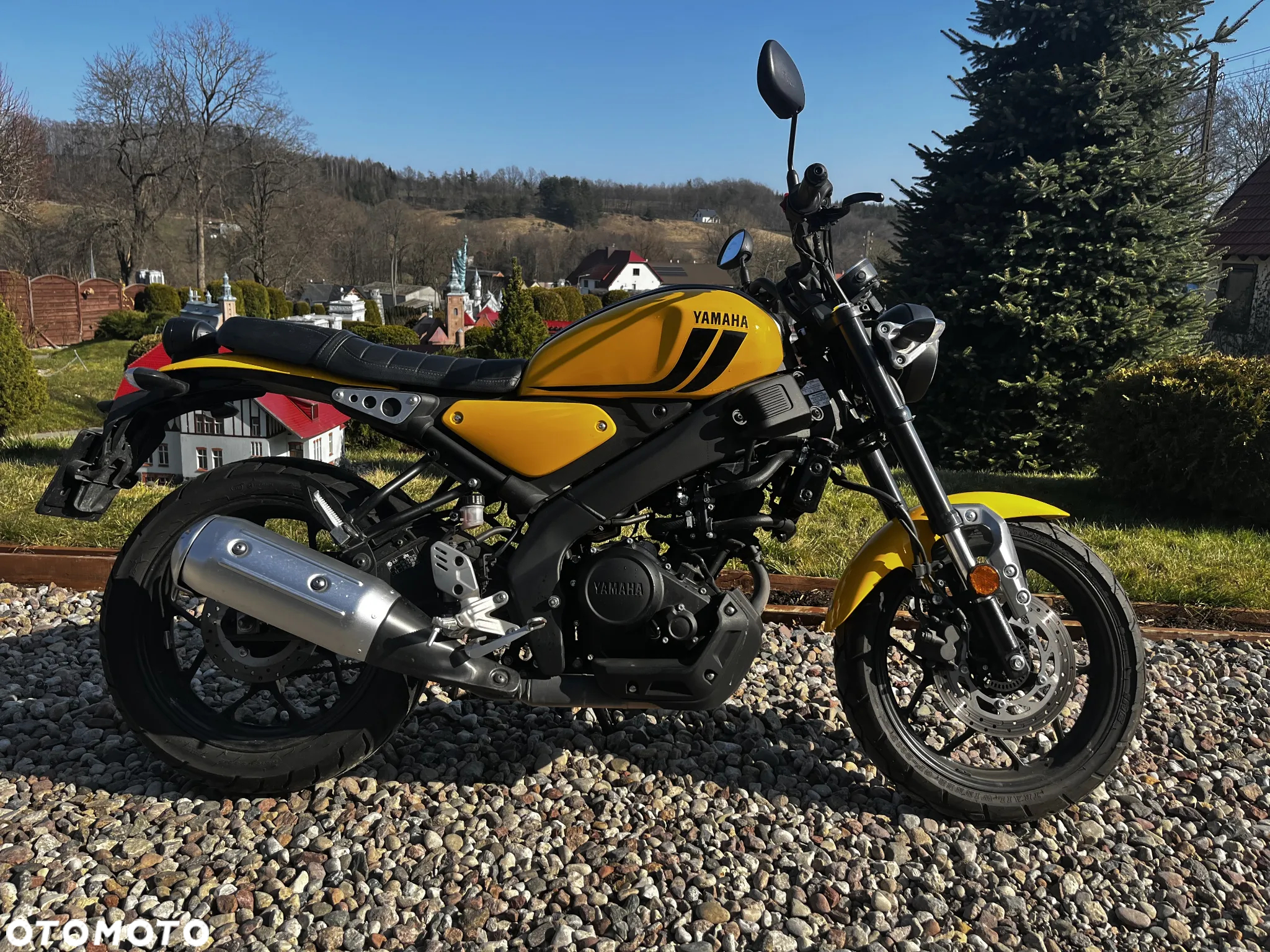 Yamaha XSR - 7