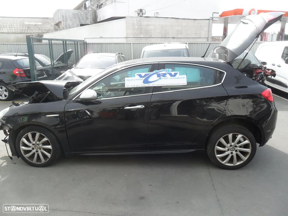 Alfa Romeo Giulietta 1.6JTD - Viatura para peças - 2