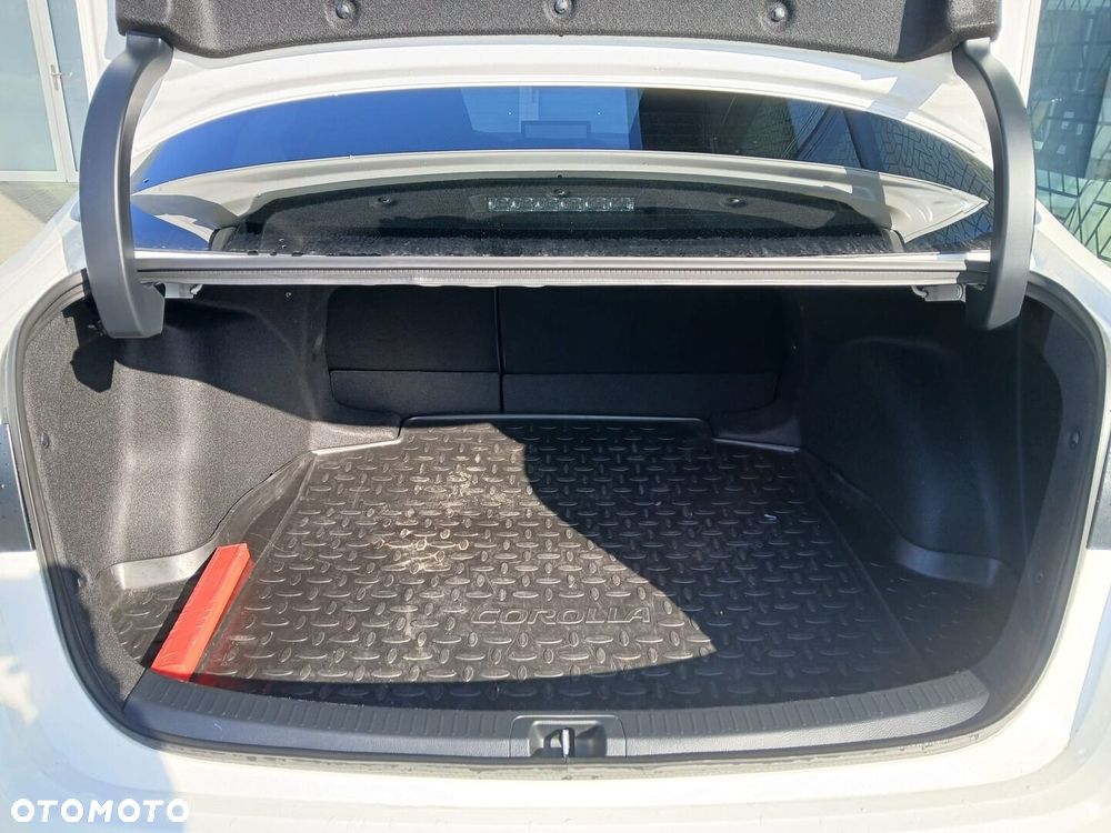 Toyota Corolla 1.8 Hybrid Style - 36