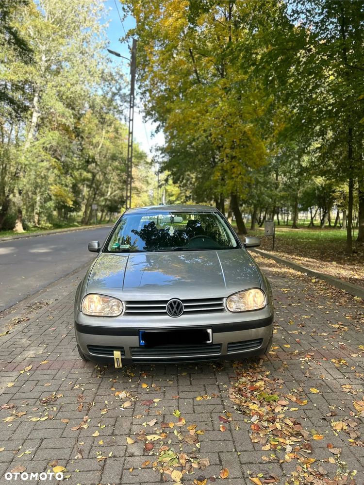 Volkswagen Golf IV 1.4 16V Comfortline - 1