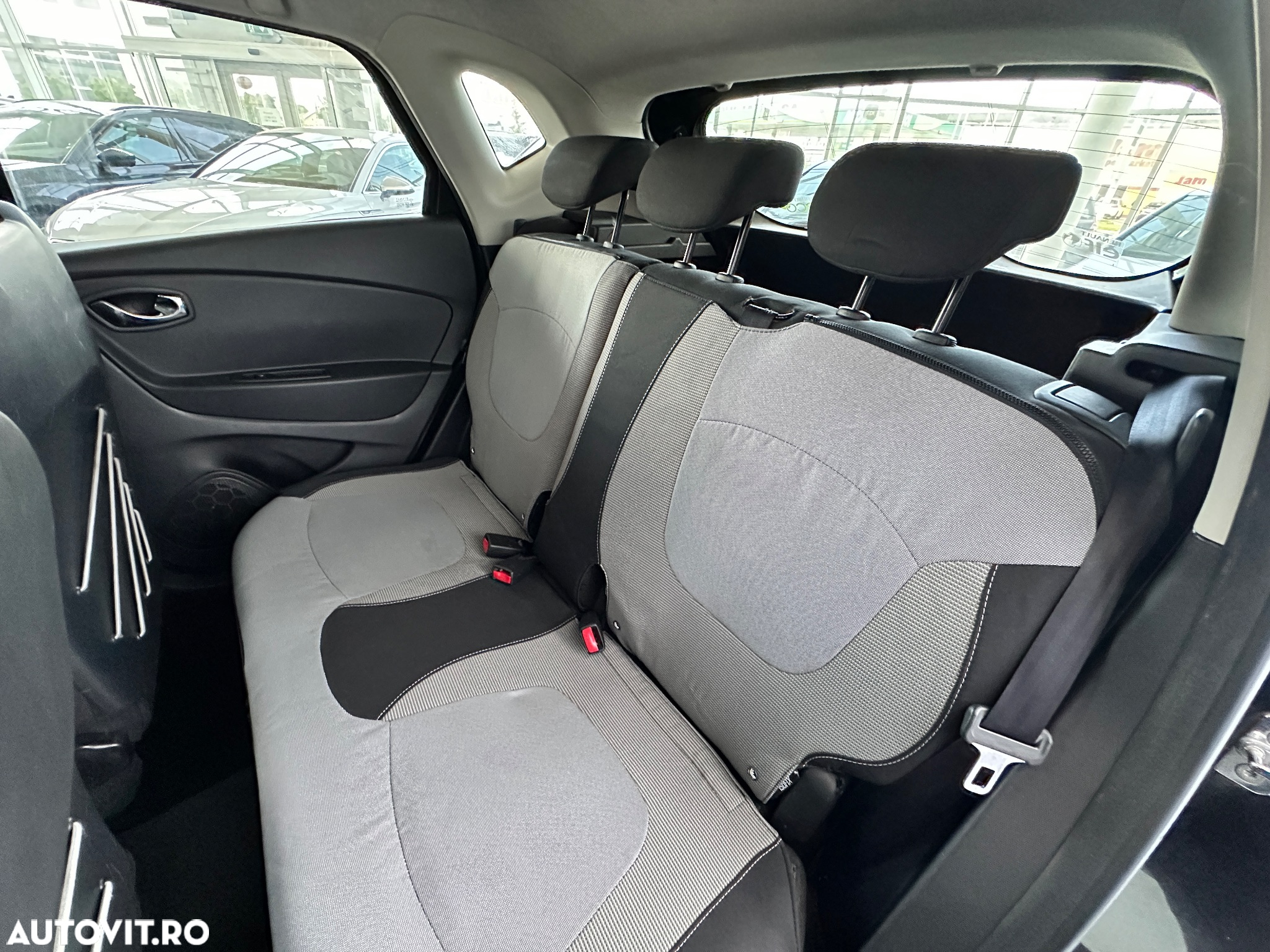 Renault Captur ENERGY dCi EDC Intens - 25