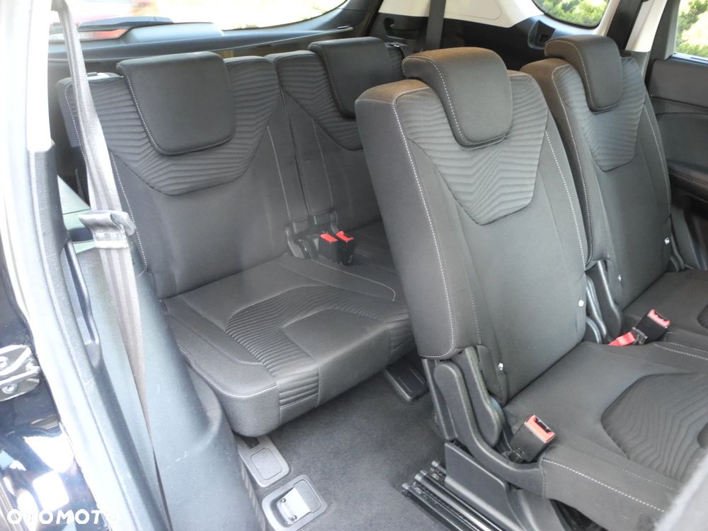 Ford S-Max - 19