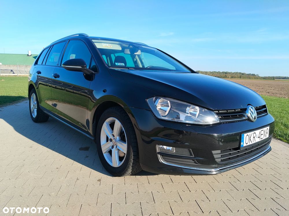 Volkswagen Golf - 1