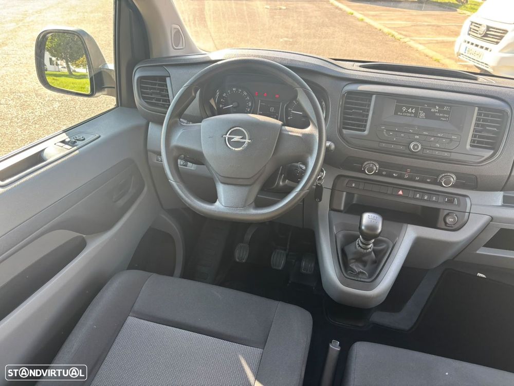 Opel Vivaro 1.5 CDTi L3H1 Essentia Inc - 32