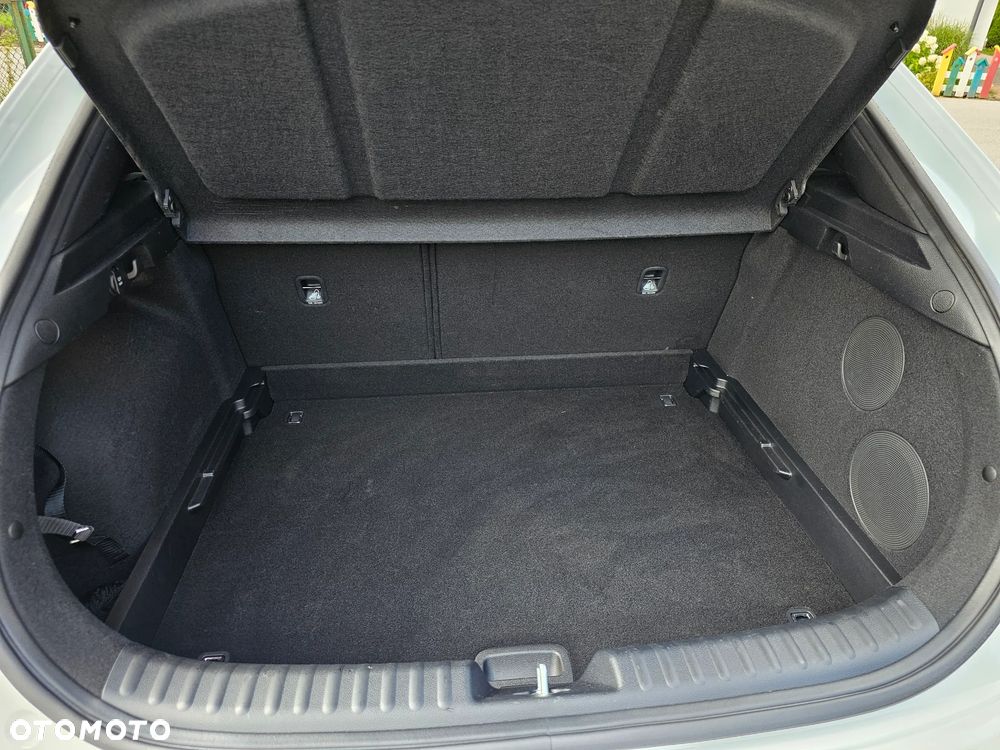 Kia XCeed 1.5 T-GDI OPF DCT7 GT-LINE - 19