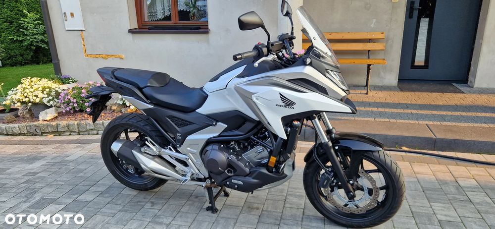 Honda NC - 12