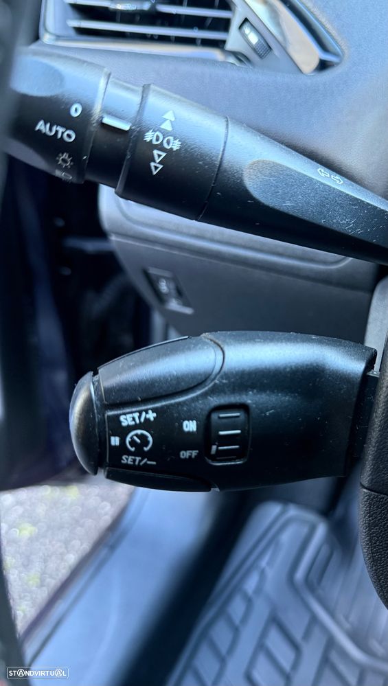 Peugeot 208 1.6 BlueHDi Style - 19