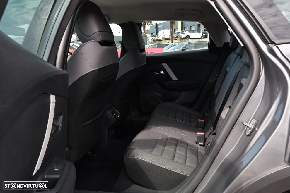 Citroën C4 1.2 PureTech Plus EAT8 - 17