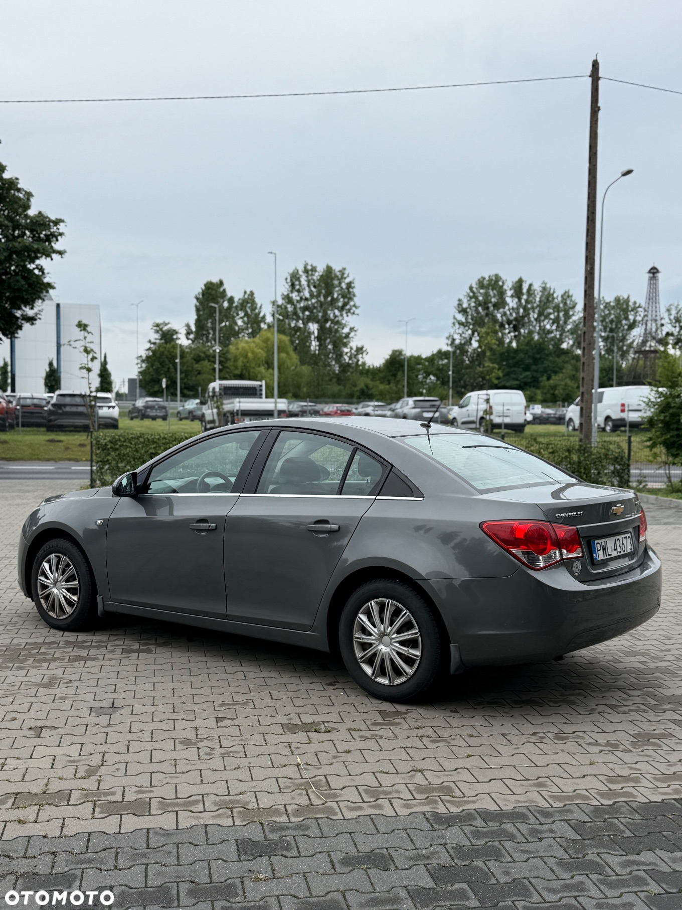 Chevrolet Cruze 1.6 LS - 3